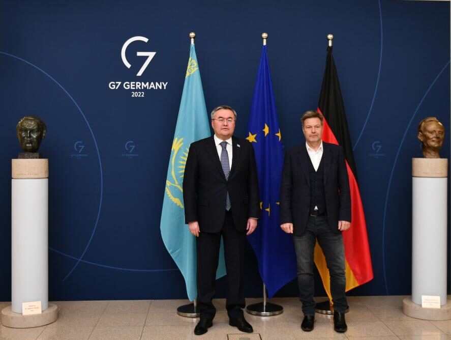 Казахстан - важнейший торговый партнер Германии в Центральной Азии, считает вице-канцлер Германии