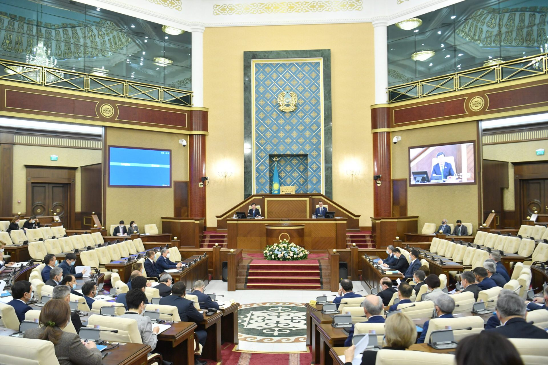 Мажилис и Сенат Казахстана одобрили новые реформы в процедурах