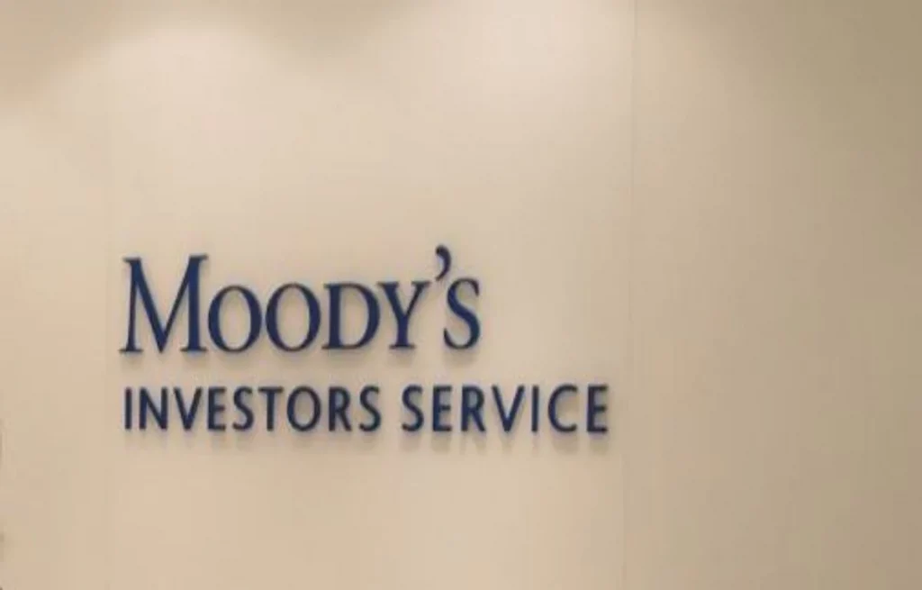 Источник фото: nationalheraldindia.com. Moody's Investors Service - кредитное рейтинговое агентство, расположенное в Нью-Йорке