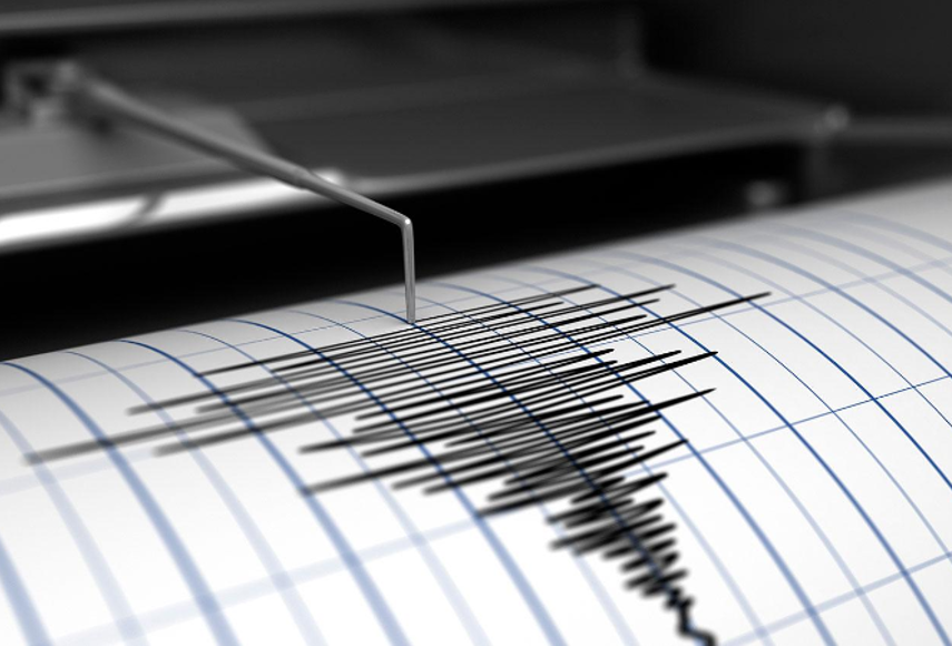 В результате землетрясения магнитудой 5,9 в субботу в северо-западной провинции Ирана Иранский Азербайджан погибли по меньшей мере два человека