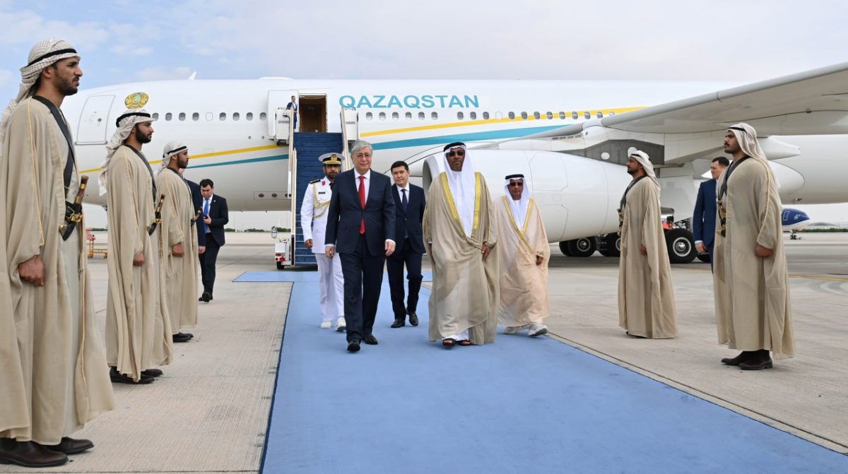 Президент Казахстана прибыл в ОАЭ с официальным визитом