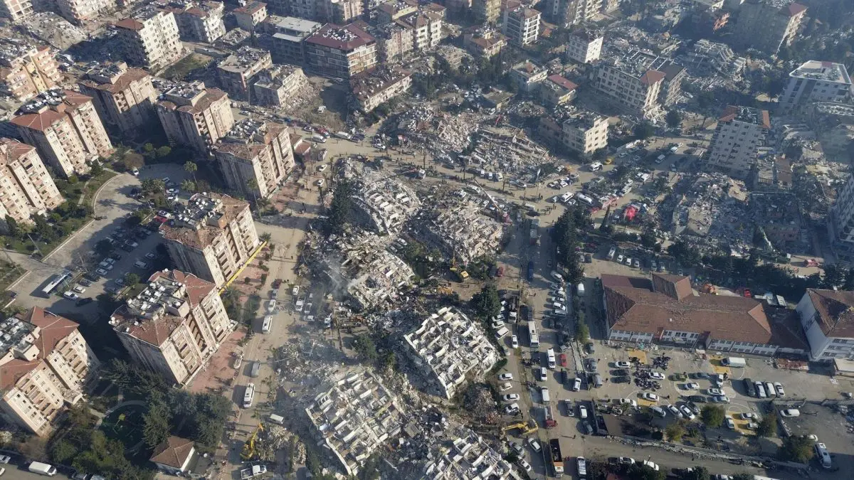 Более 39 000 погибших в результате мощных двойных землетрясений на юге Турции