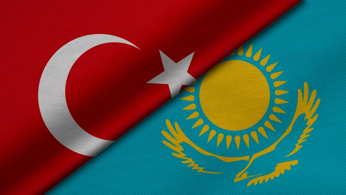 Глава МИД Турции поблагодарил Казахстан за поддержку и помощь