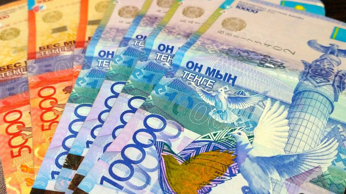 В Казахстане МФО новым лицам дают 40 тыс. тенге, а постоянникам в два-три раза больше