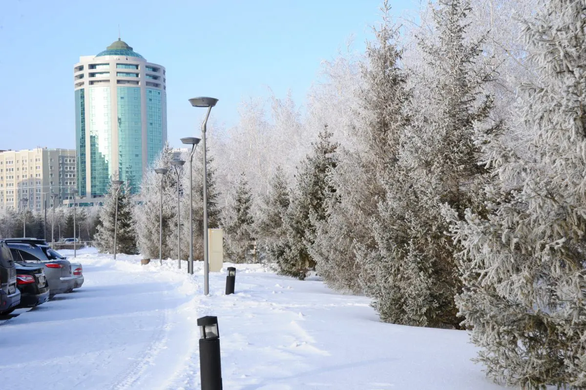 В Шымкенте и Алматы ожидается погода без осадков в понедельник, а в Астане - снег