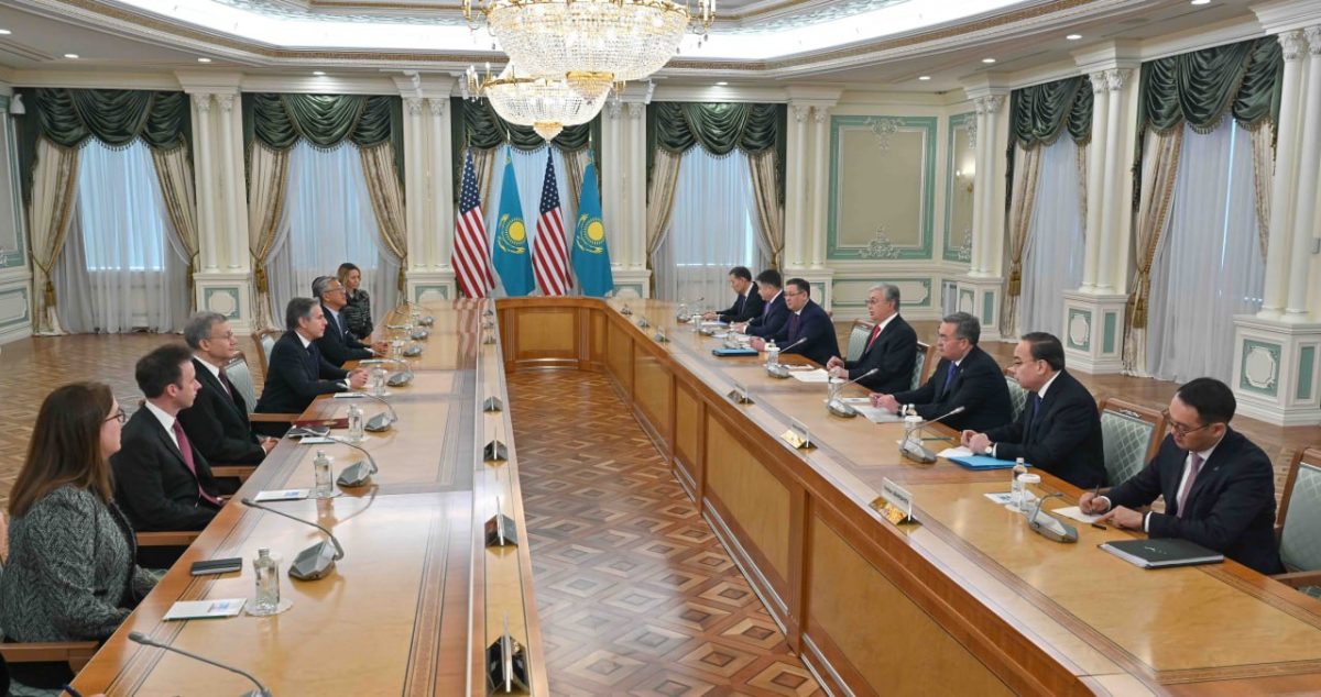 Что делал Государственный секретарь США Энтони Блинкен в Казахстане? Встретился с Токаевым.