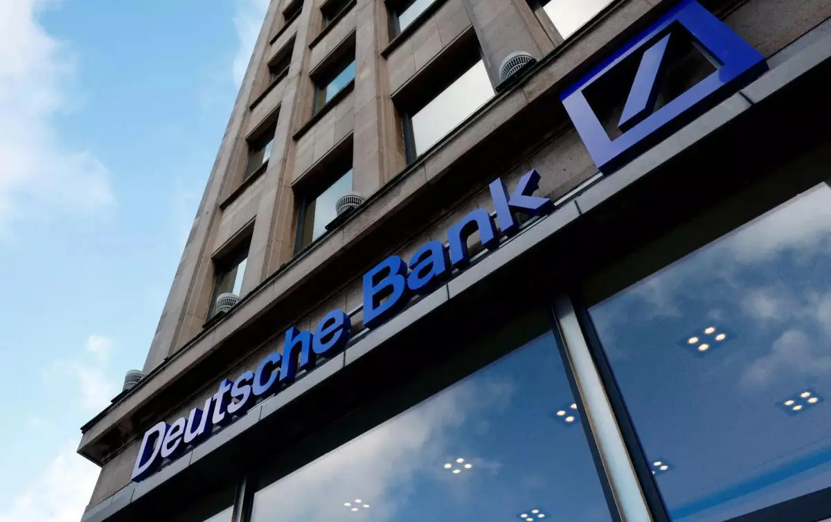 Deutsche Bank рассматривает возможность покупки активов у Credit Suisse