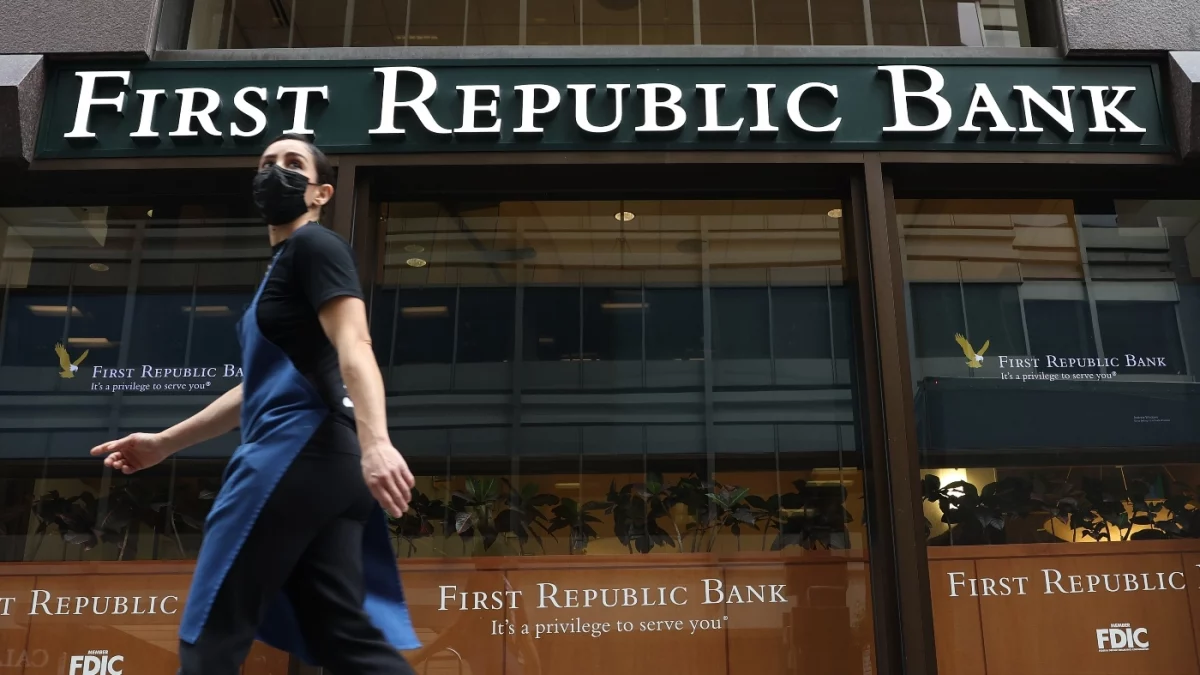 First Republic Bank рассматривает продажу