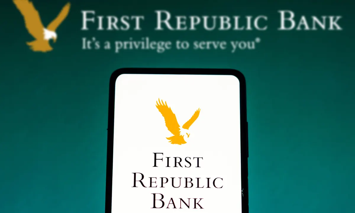 Генеральный директор JPMorgan ведет переговоры о новом плане спасения First Republic Bank - WSJ