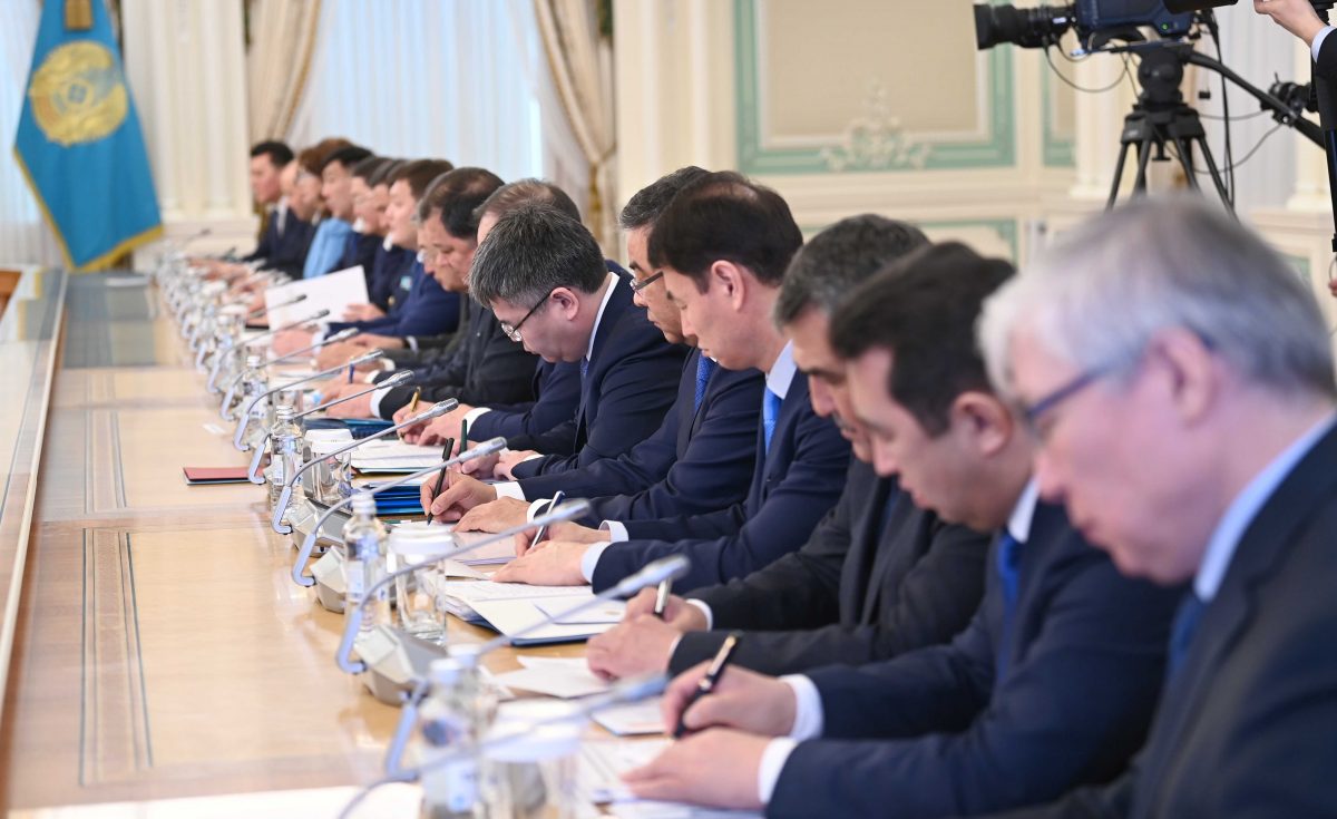 Президент Казахстана Касым-Жомарт Токаев встретился с акимами и руководителями госорганов