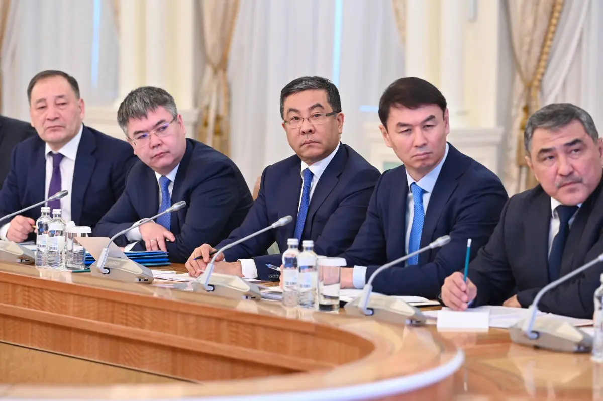 Президент Казахстана Касым-Жомарт Токаев встретился с акимами и руководителями госорганов
