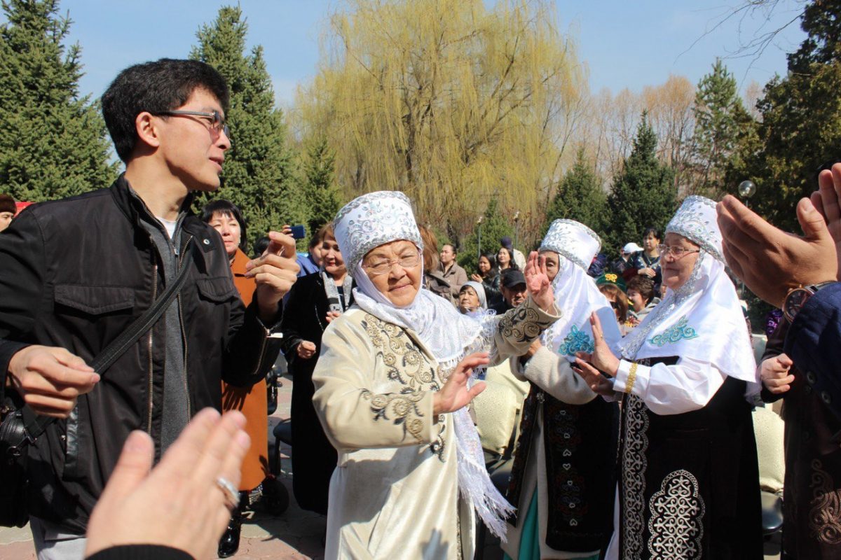 В Алматы празднуют Наурыз