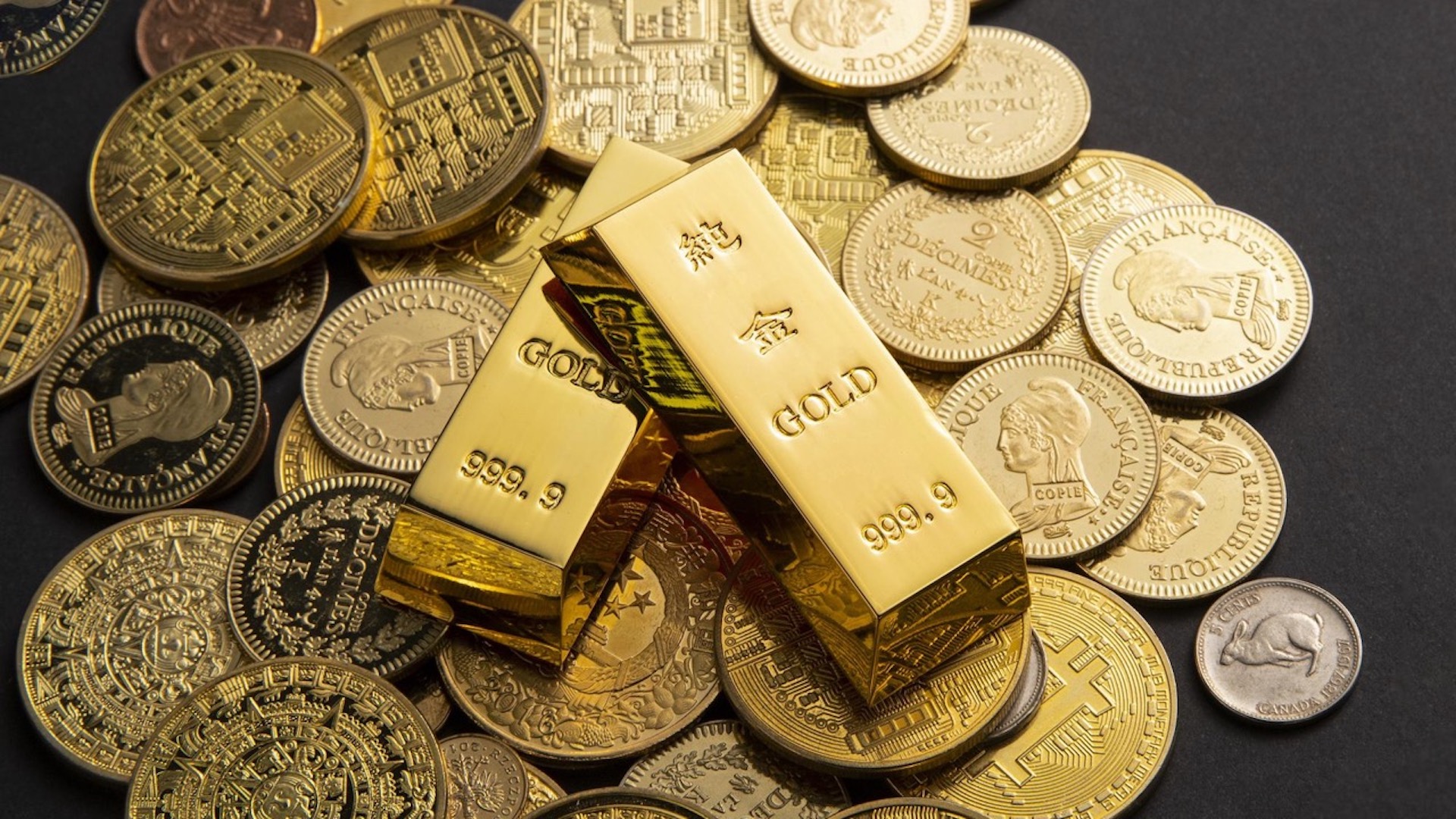 Цены на золото в Японии достигают новых высот в результате политической и экономической нестабильности