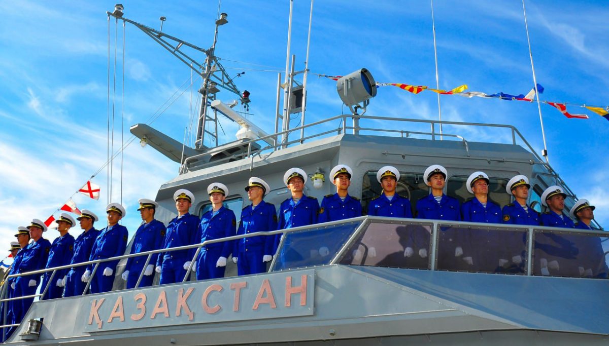 Казахстан отмечает 28 лет со дня создания Военно-морских сил - Bizmedia.kz