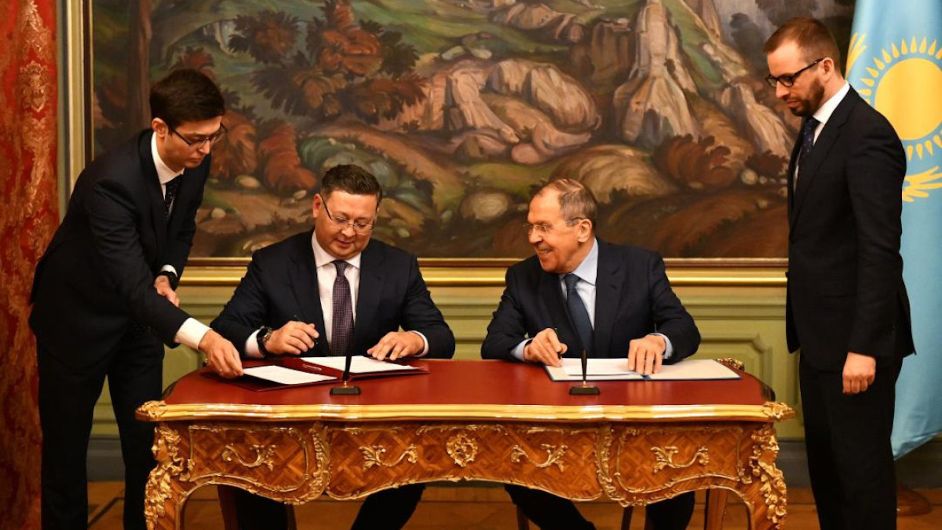 Министр иностранных дел Казахстана посетил Россию и подписал План мероприятий на два года