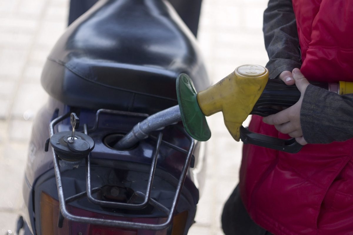 Минэнерго Казахстана в среду, 12 апреля, повысило предельные цены на две марки бензина и дизельное топливо. Важные экономические новости на 13 апреля 2023 года