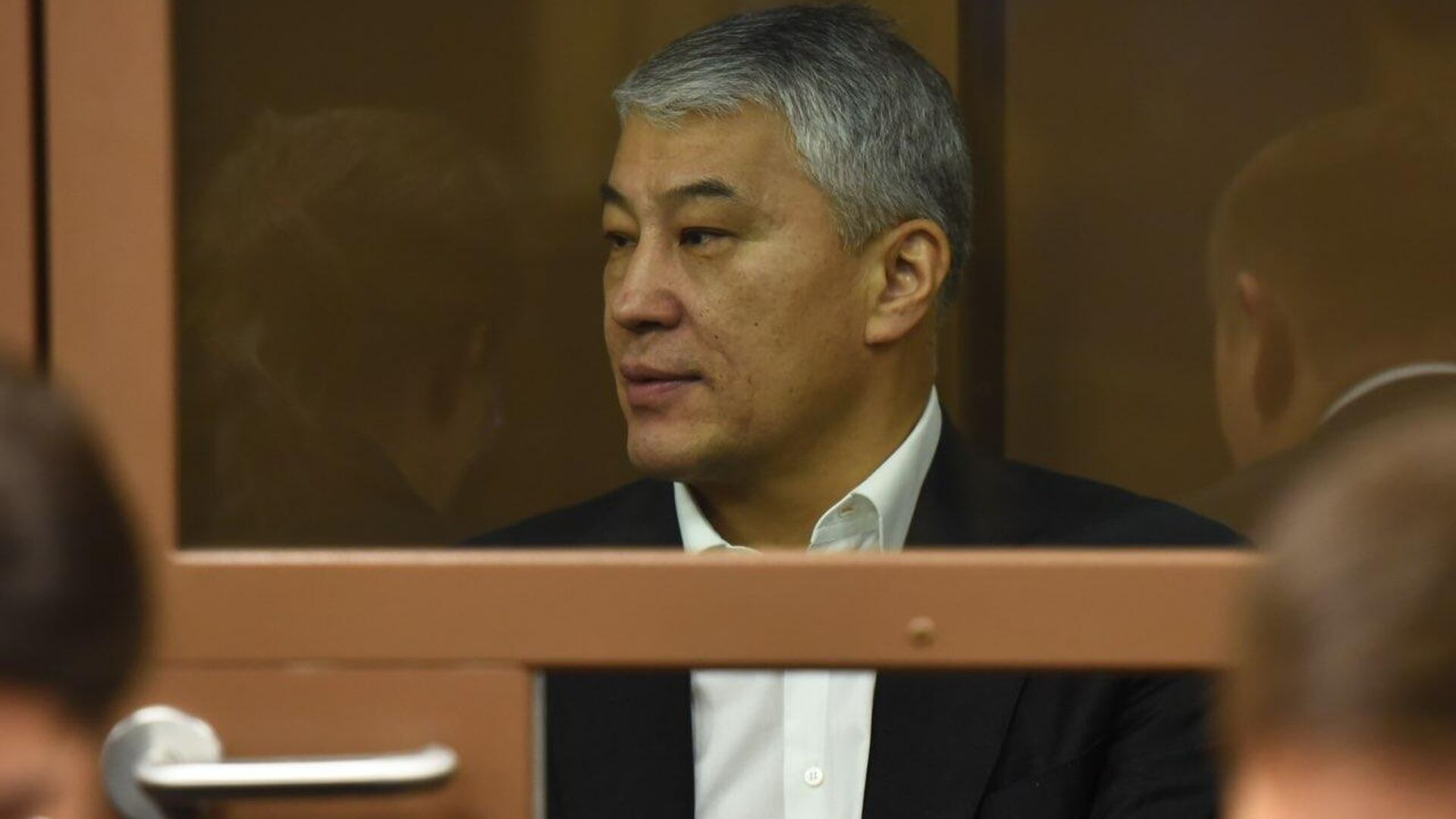 Жена Боранбаева продала самолет за 30 млн долларов - депутат спрашивает, откуда столько денег?