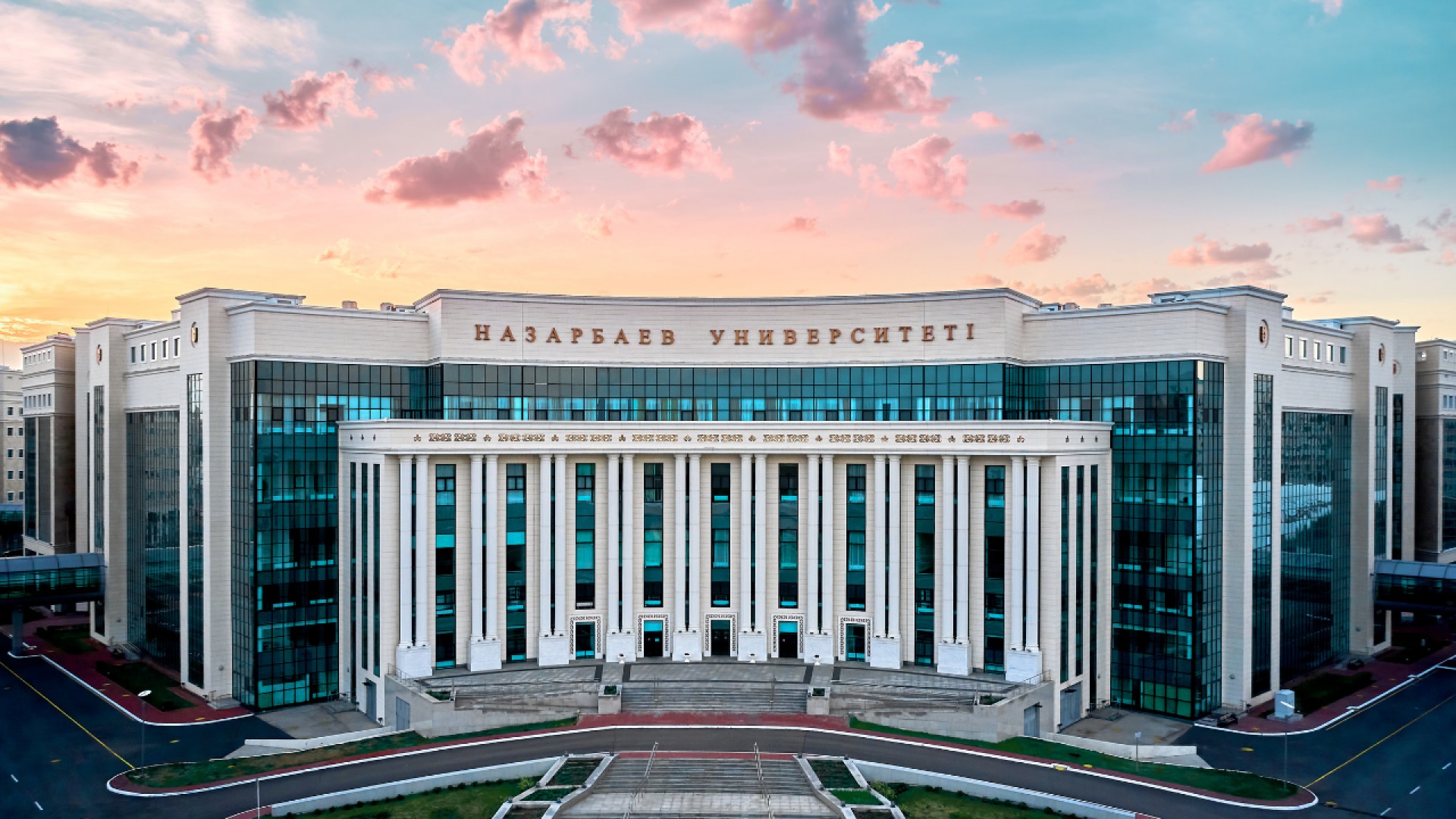 Депутат Назарбаев университета нет ни в одном рейтинге, несмотря на крупное финансирование - Bizmedia.kz