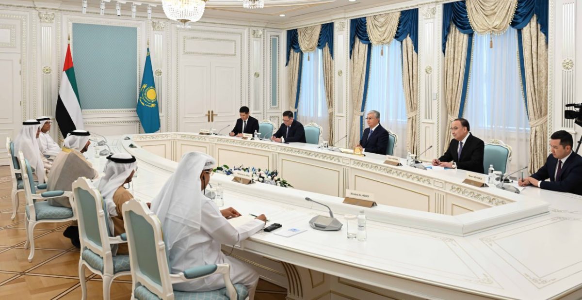 Токаев пригласил бизнес ОАЭ к активному участию в энергетике, строительстве и туризме Казахстана